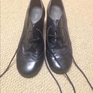 Cute black aerosoles heels